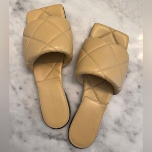 Bottega Veneta Sandals, color Porridge, size 38